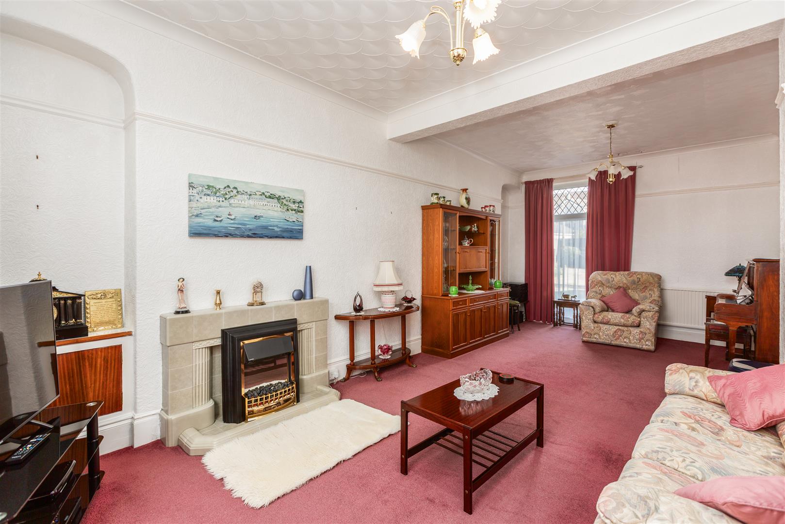 Coleshill Terrace, Llanelli, SA15 3DA
